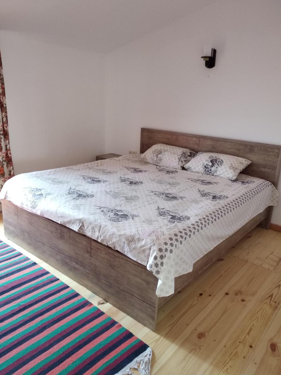 Artson B&B Vagharshapat Εξωτερικό φωτογραφία